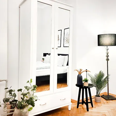 Apartamento Cozy For Family Next To Wawel & Old Town Cracóvia