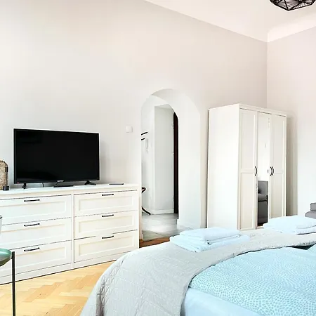 Cozy For Family Next To Wawel & Old Town 아파트